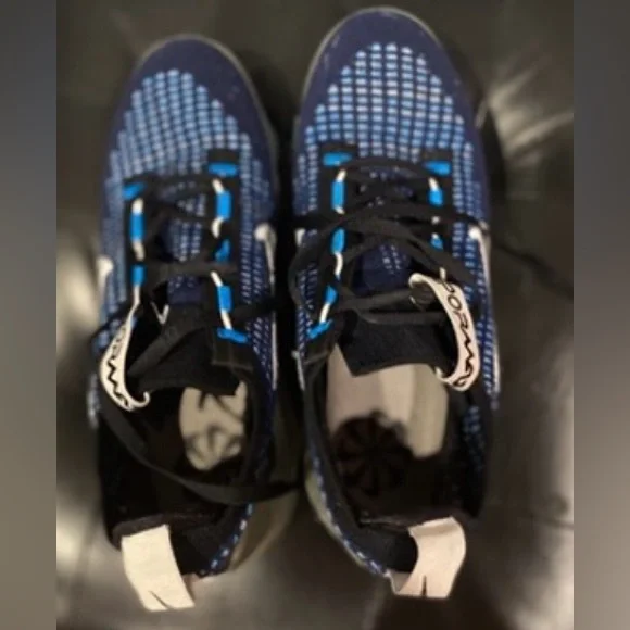 Nike Navy and Black Running Shoes 4.5Y - Picture 11 of 15